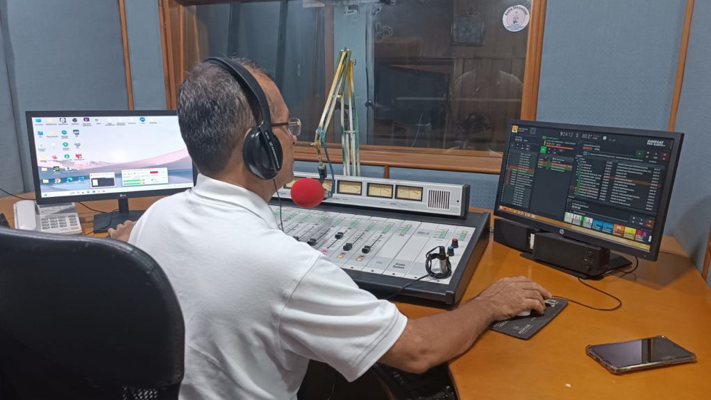 AMPLIACIÓN DE LA COBERTURA DE LA EMISORA COMUNITARIA RADIO SUCUMBÍOS 105.3 FM. PARA EL CANTÓN SUCUMBÍOS
