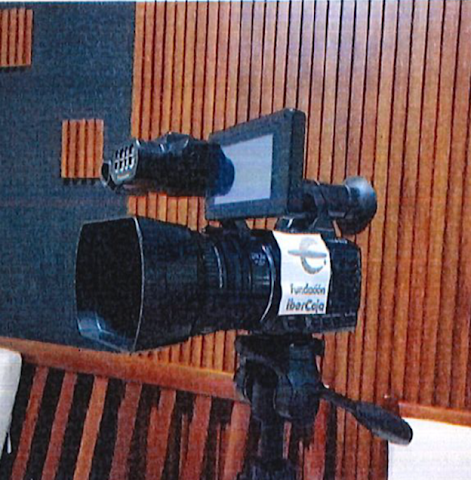 MEJORAMIENTO DE LAS CONDICIONES DE PRODUCCIÓNAUDIOVISUAL DE SUCUMBIOS TV MEDIANTE LA ADQUISICIÓN DEEQUIPAMIENTO AUDIOVISUAL E ILUMINACIÓN PROFESIONAL